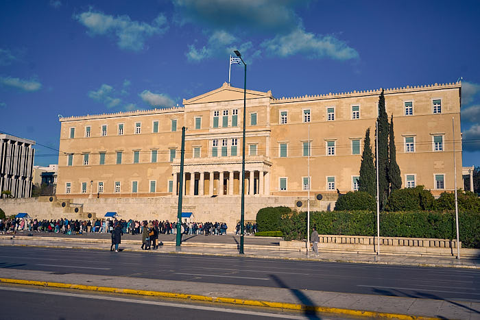 Blick Parlament mit Wachablösung